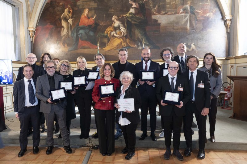 ELISA FERRARI VINCE IL PREMIO WELLA  